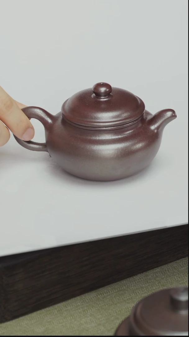 茶壶紫砂黑星土柴烧-仿古-150cc-半手