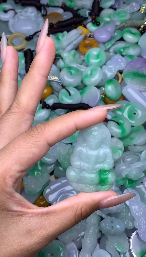 翡翠未镶嵌颈饰天然缅甸翡翠吊坠