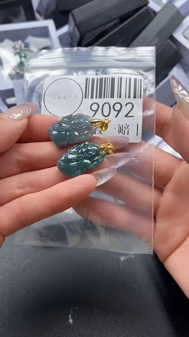 吊坠(不含链)未镶嵌翡翠9092