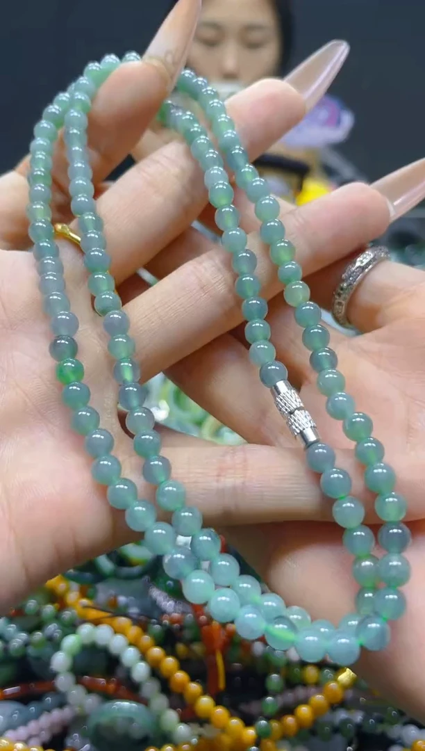 翡翠未镶嵌颈饰4MM/E/翡翠A货，一件也是批发价