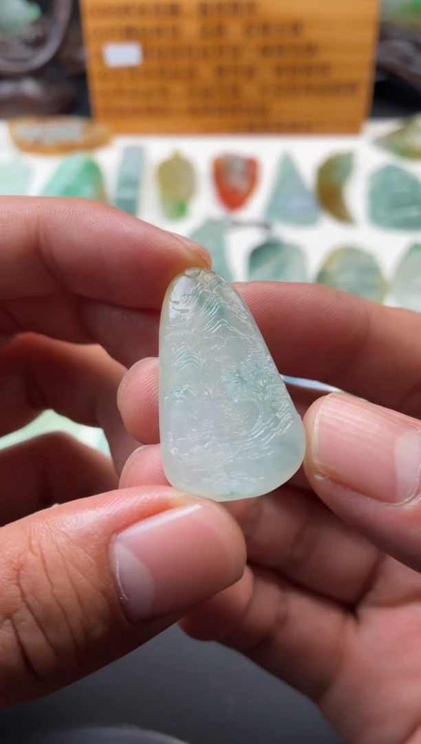 未镶嵌定制翡翠翡翠