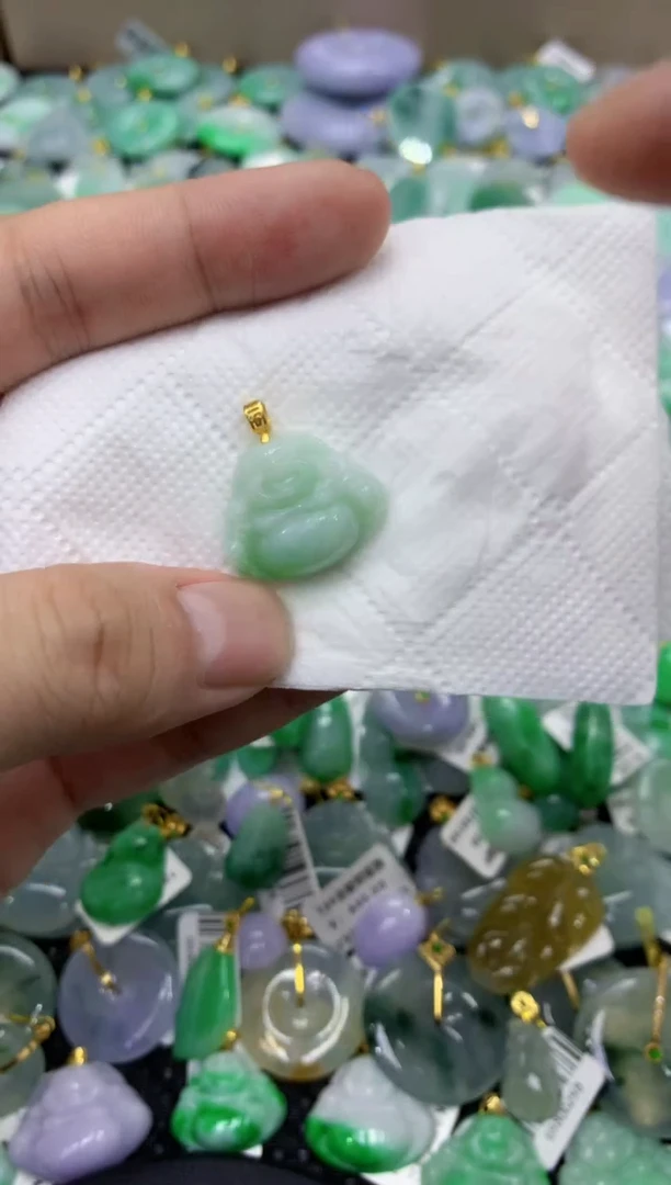颈饰未镶嵌翡翠天然缅甸翡翠A货