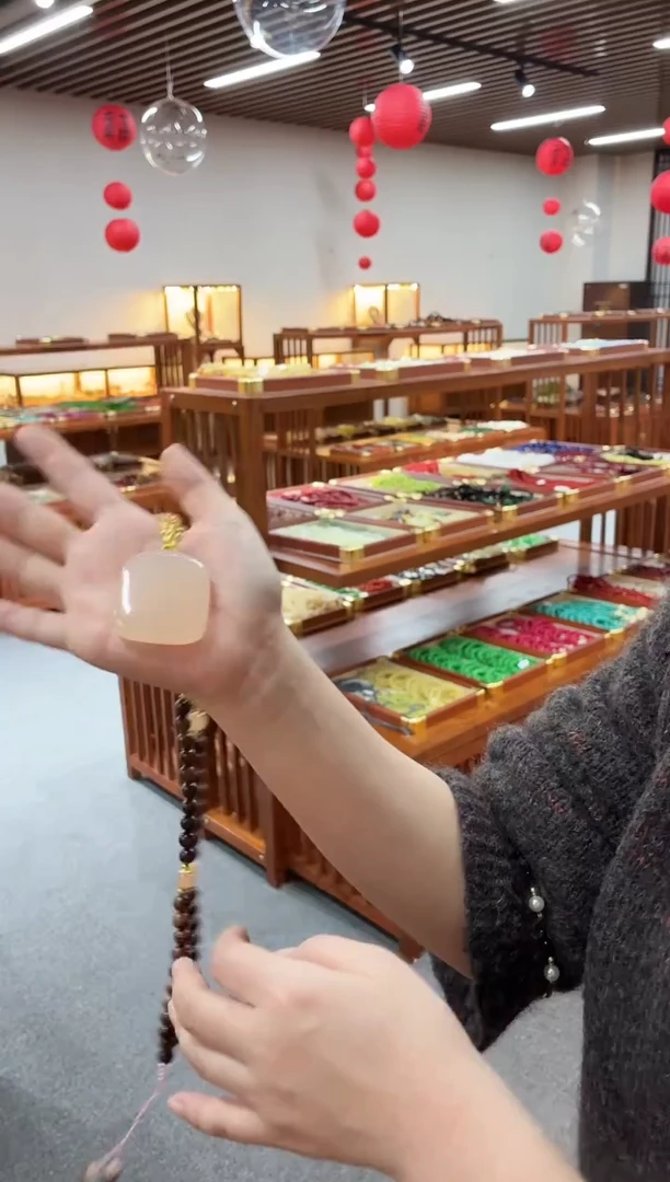 【慧慧甄选】高端轻奢多样性发货HF2930S