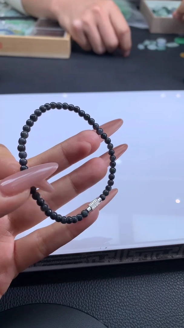 【闪购商品】翡翠手链未镶嵌翡翠