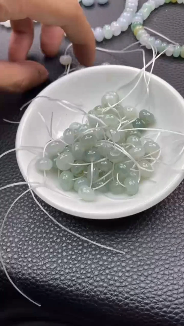 翡翠散珠48天然A货翡翠散珠卡8+多样性发5颗
