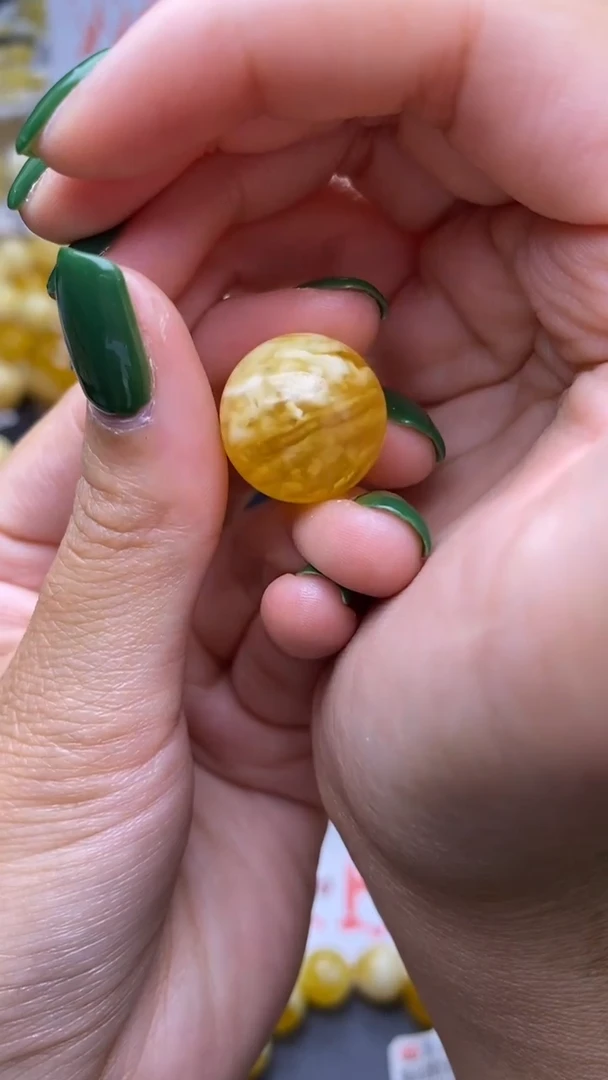 裸石琥珀未镶嵌蜜蜡.70