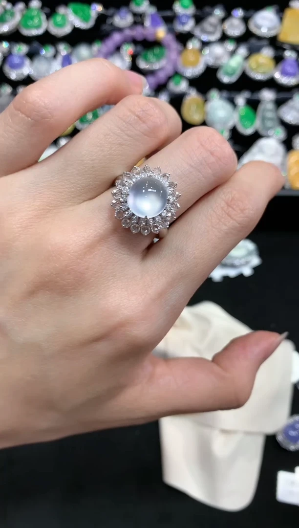 【闪购商品】翡翠戒指18K金镶嵌W575|39999