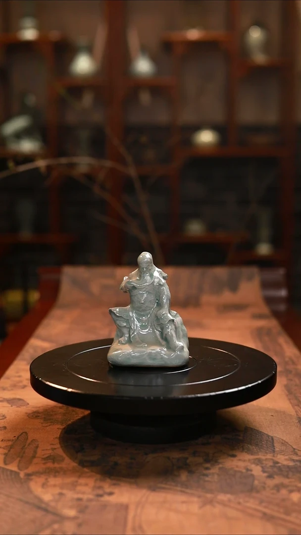 原矿青绿釉关公摆件