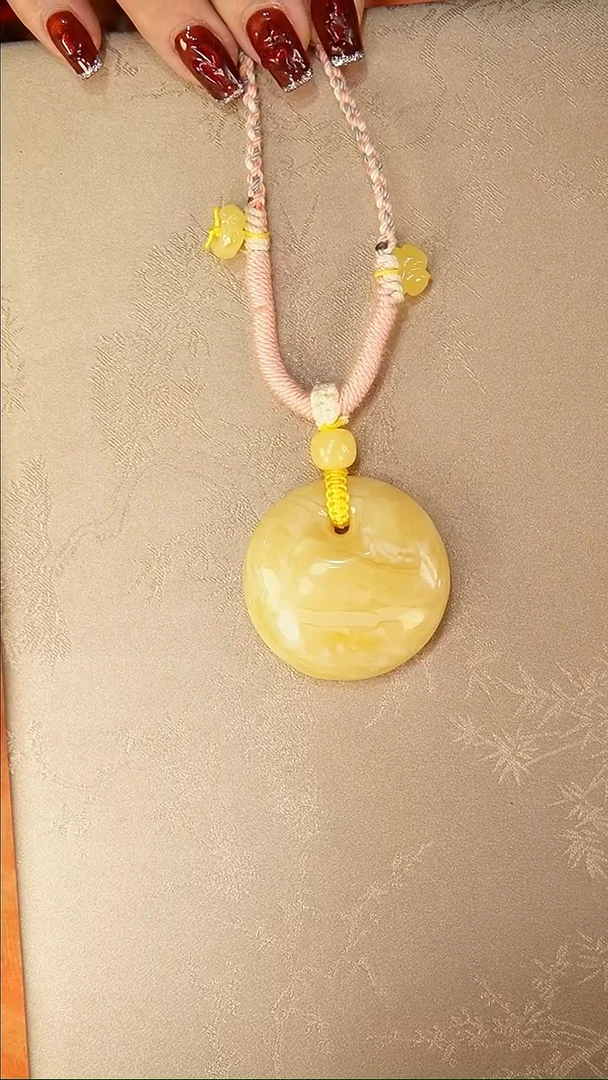 【闪购商品】琥珀颈饰未镶嵌颈饰