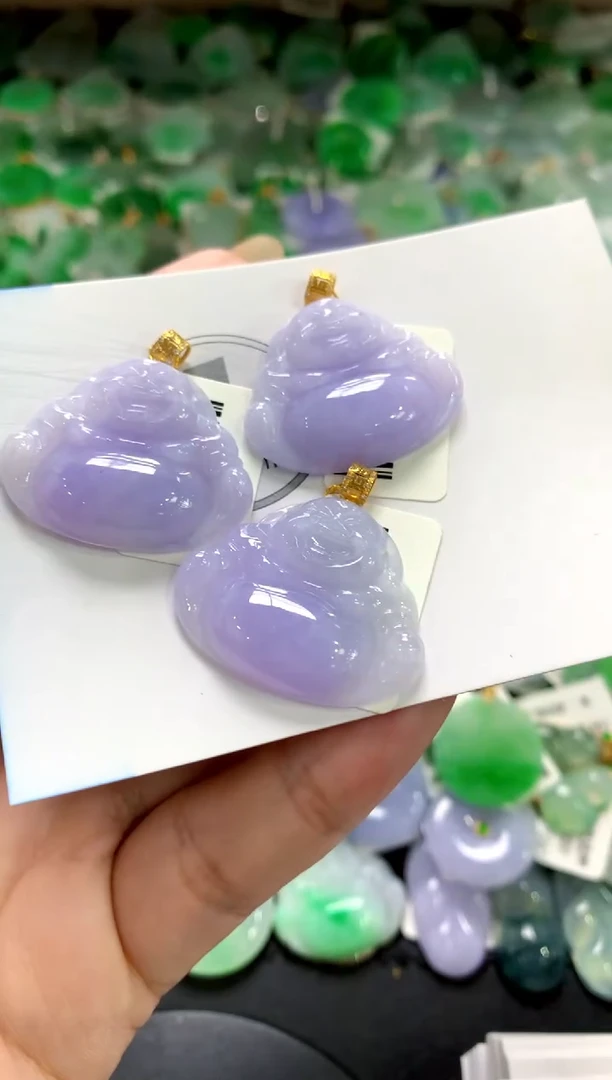 翡翠18K金镶嵌颈饰1111111111111111（多样性发其一）