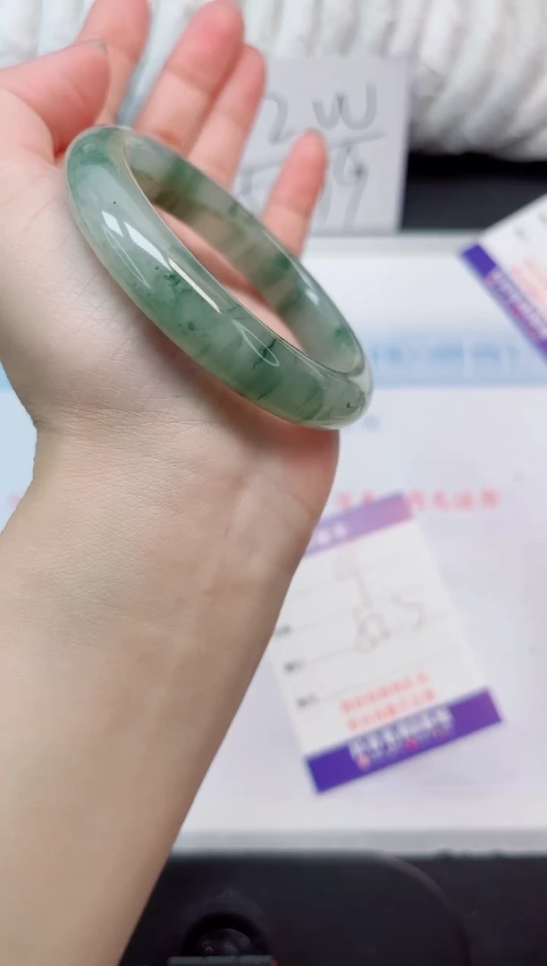 【闪购商品】石英质玉手镯未镶嵌119-52.3