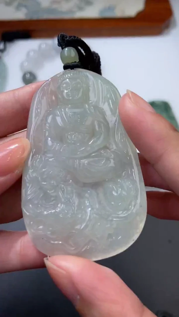 未镶嵌挂件翡翠372384   多人