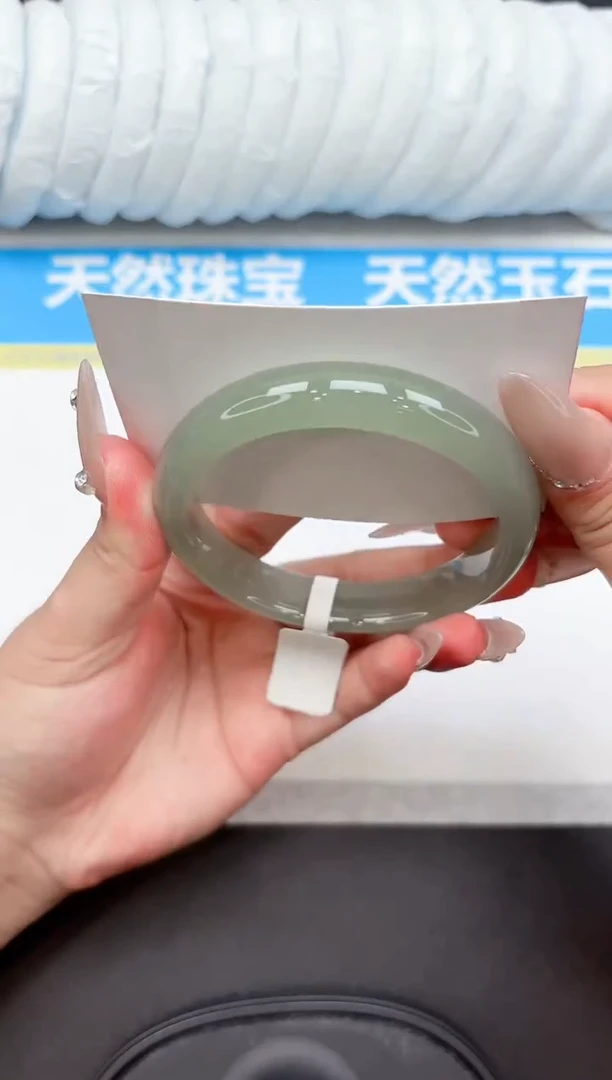 未镶嵌手镯石英质玉A139-63.5