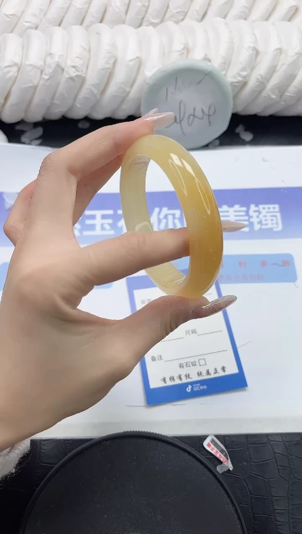 未镶嵌手镯石英质玉310-60.4