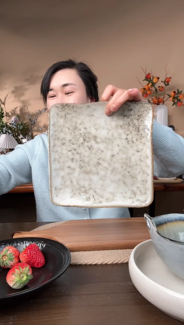 【闪购商品】瓷片8.5英寸异形窑变麻点方盘微瑕