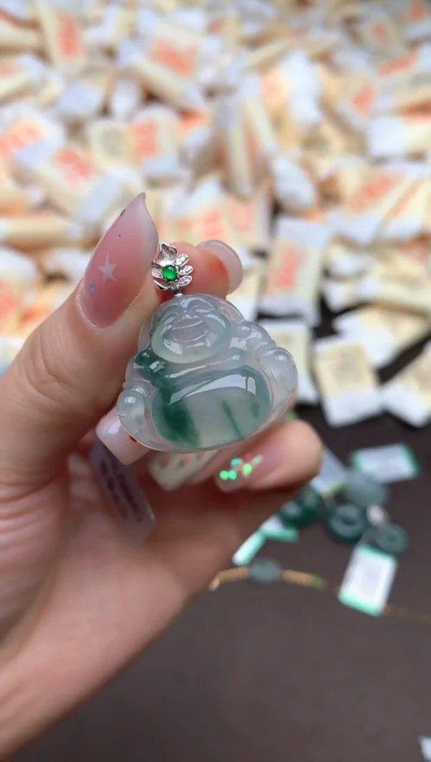 【闪购商品】翡翠挂件18K金镶嵌 —