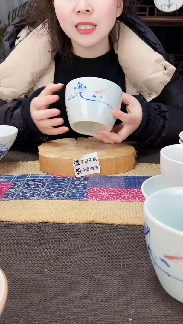 【闪购商品】碗微瑕手绘鱼莲蓬5寸鸡盅