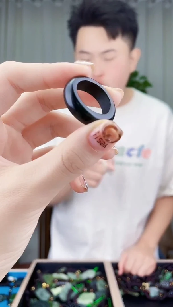 颈饰未镶嵌和田玉拍一发一，多样性发货！