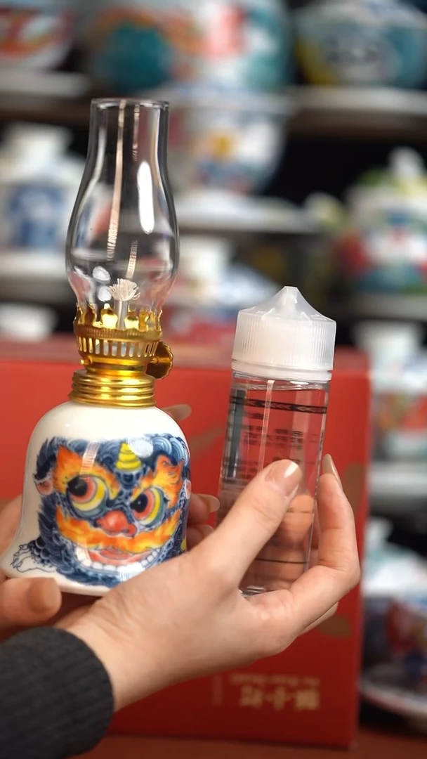 瓷片昨明酥油灯一套（福利价格）