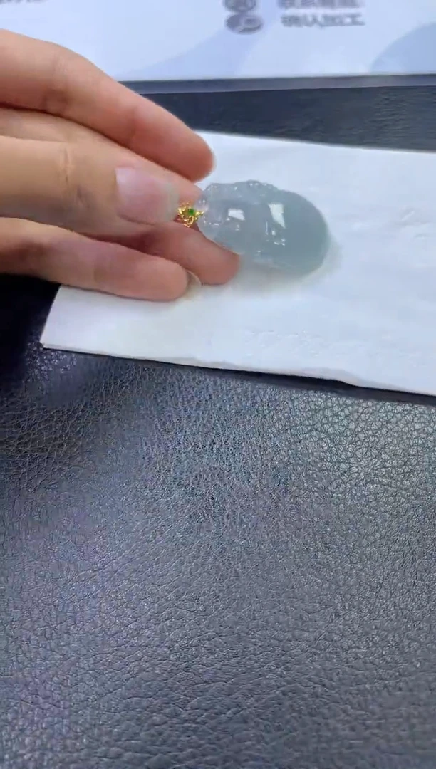 颈饰18K金镶嵌翡翠?****?福瓜