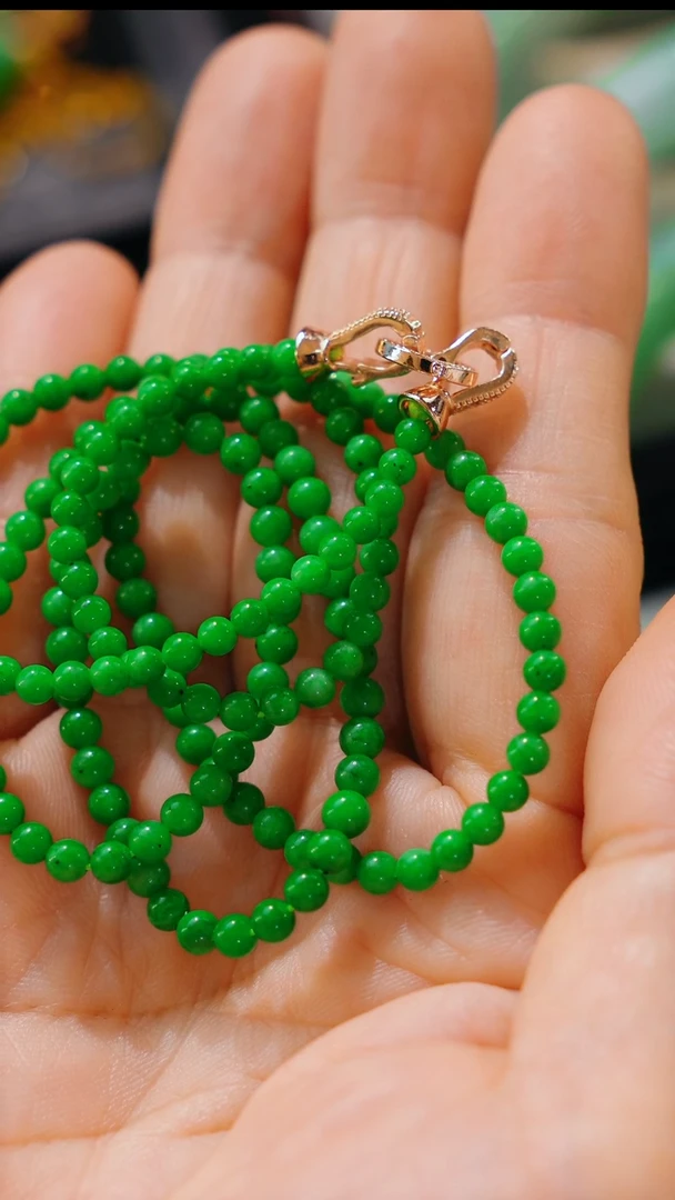 散珠翡翠．珠子项链翡翠a货