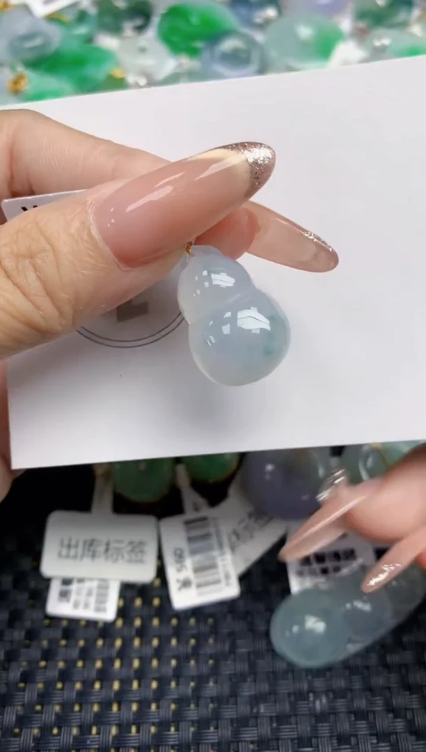 颈饰18K金镶嵌翡翠天然缅甸A货翡翠百元以上9元证书费自理