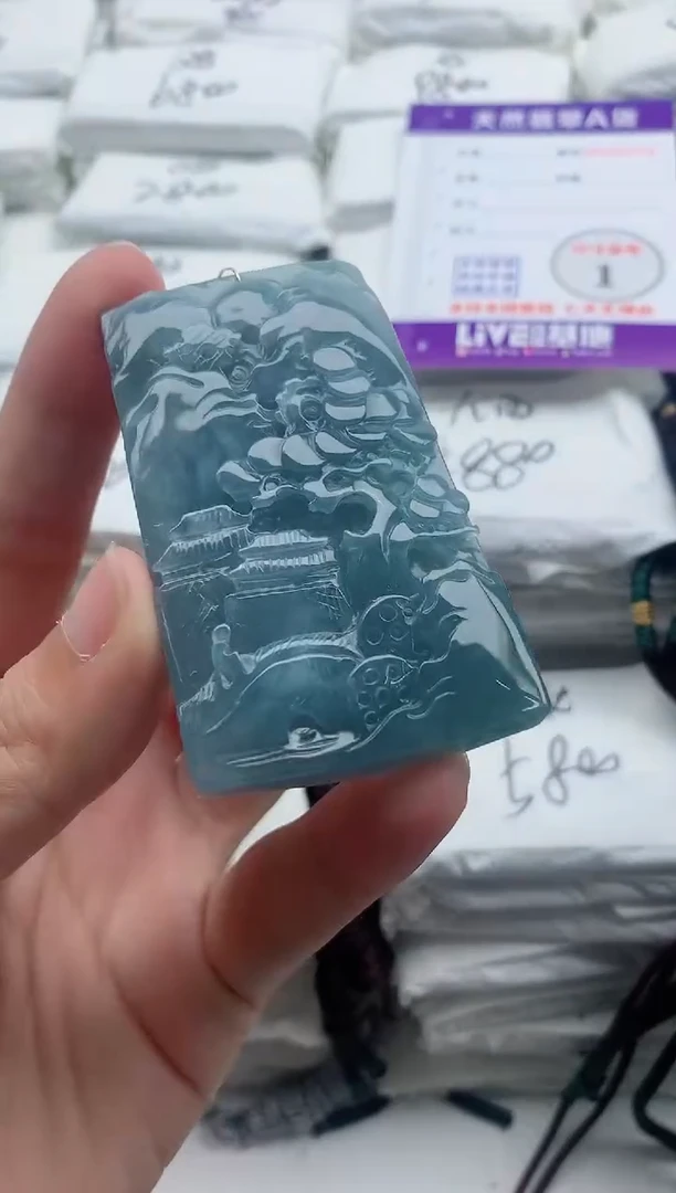 翡翠未镶嵌颈饰8888