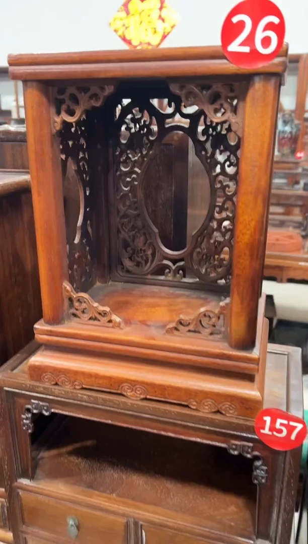 26花梨透雕木小佛龛