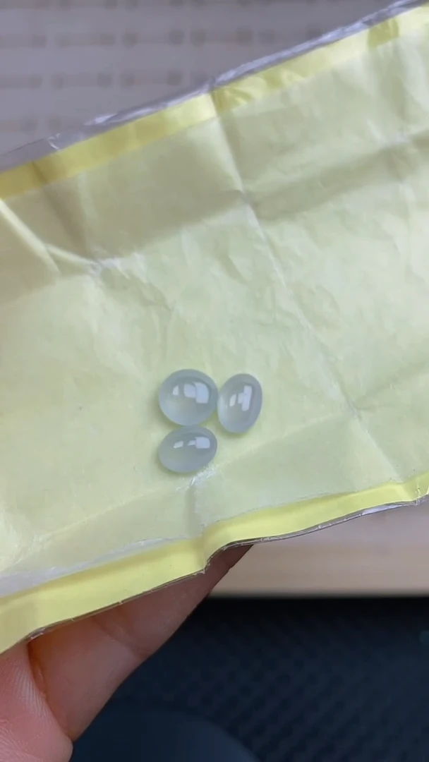 【闪购商品】翡翠耳饰未镶嵌天然A货翡翠4