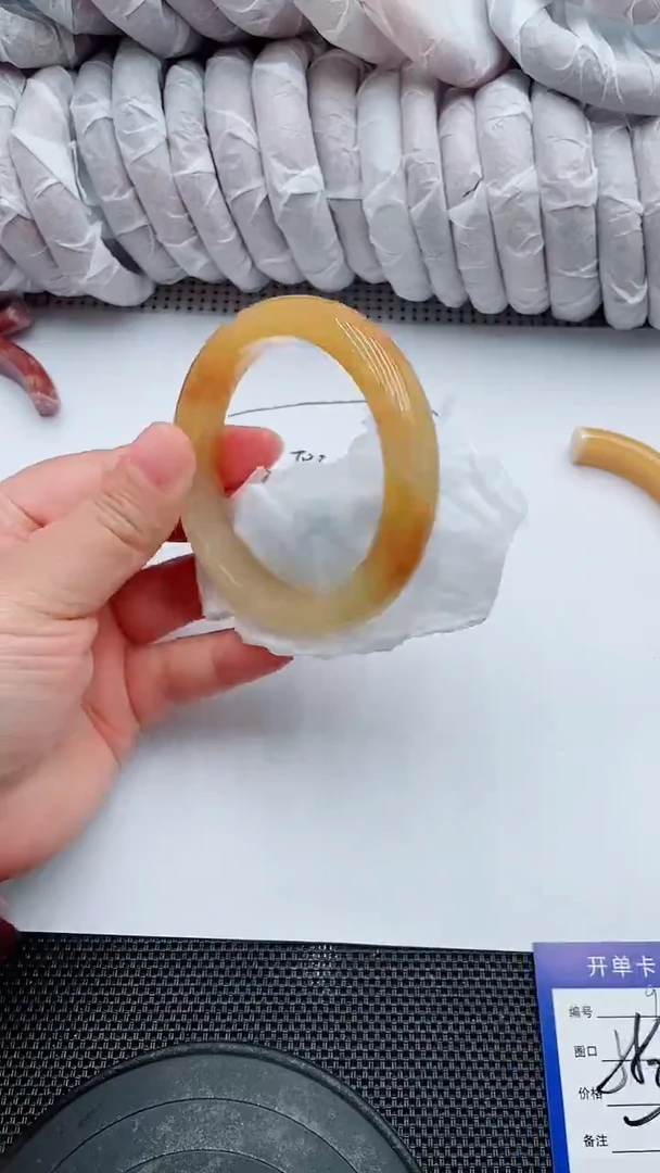 未镶嵌手镯石英质玉92-58-59