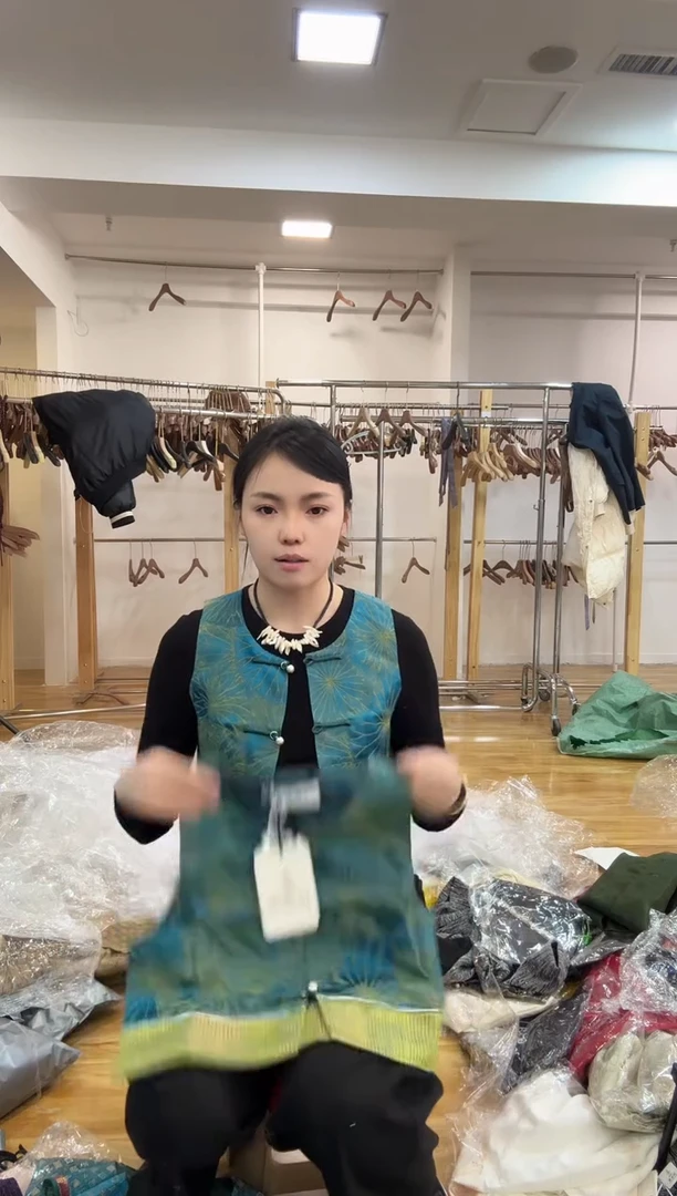 马甲  M 105斤以里