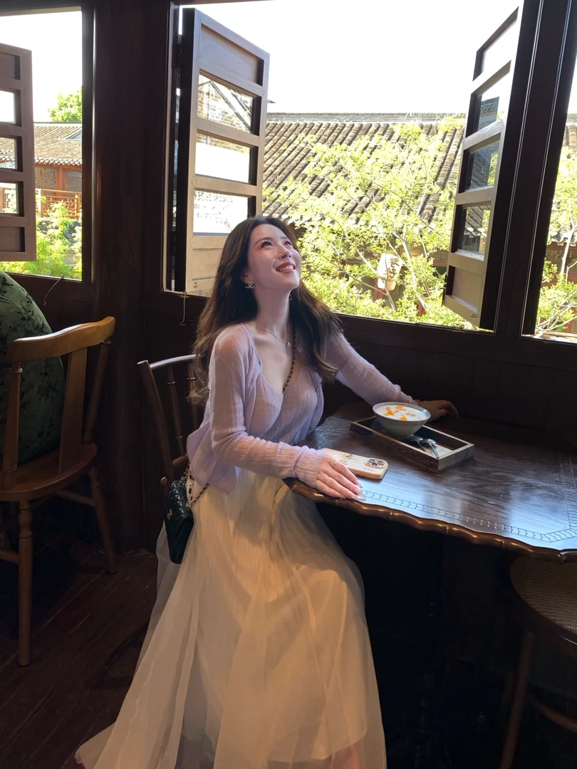 2025秋季穿搭一整套法式小众针织开衫背心网纱半身裙独特漂亮套装