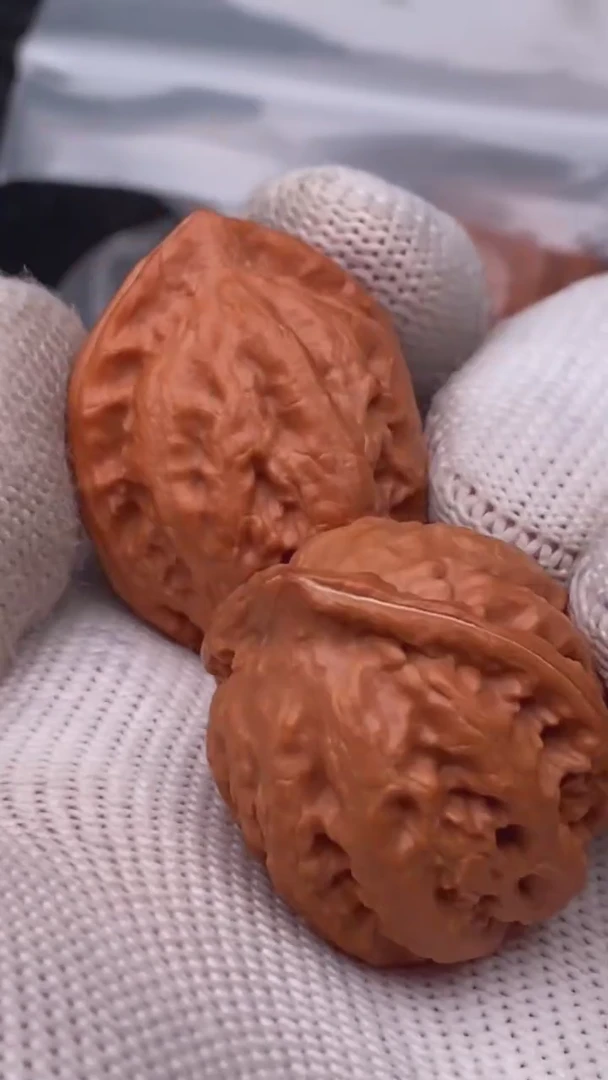 【闪购商品】文玩核桃把件玲珑粗筋