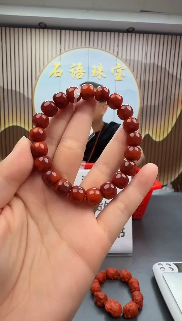 未镶嵌手串南红玛瑙005ZB1125产品一个