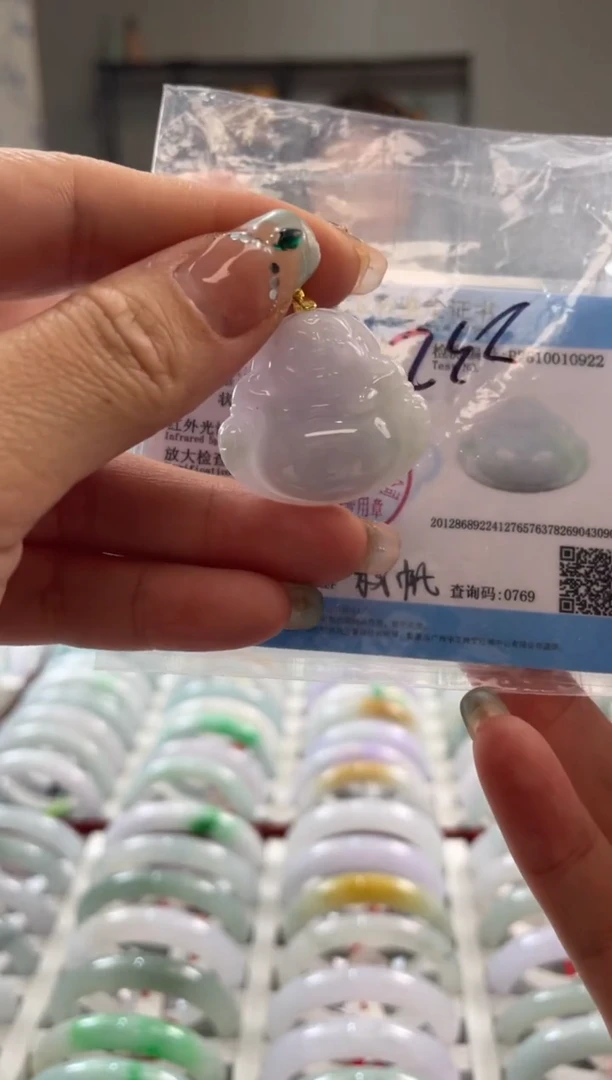 未镶嵌手链翡翠多样性发一