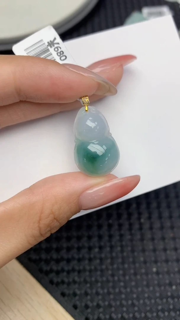 翡翠18K金镶嵌颈饰天然缅甸翡翠a货