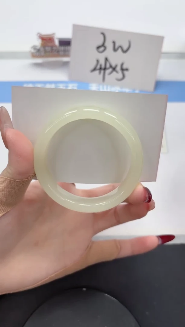 【闪购商品】石英质玉手镯未镶嵌A73-54