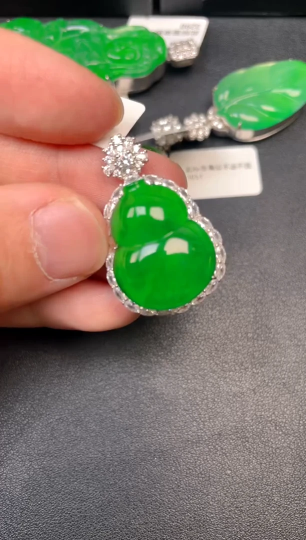 吊坠(不含链)银S925镶嵌翡翠DZ