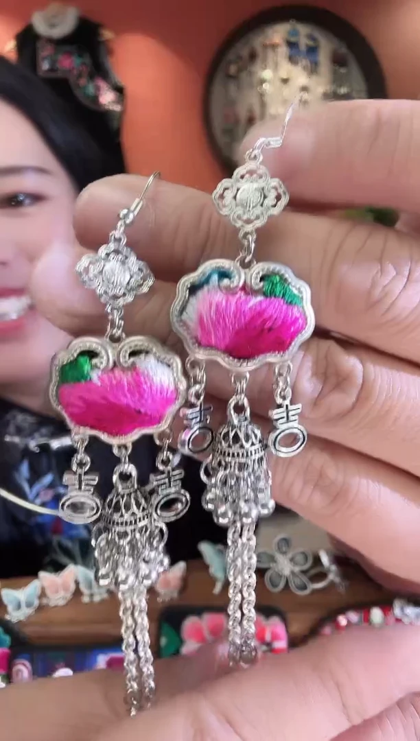 手工刺绣苗绣苗银首饰66