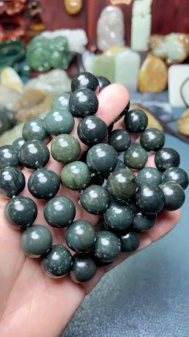 未镶嵌和田玉把件4