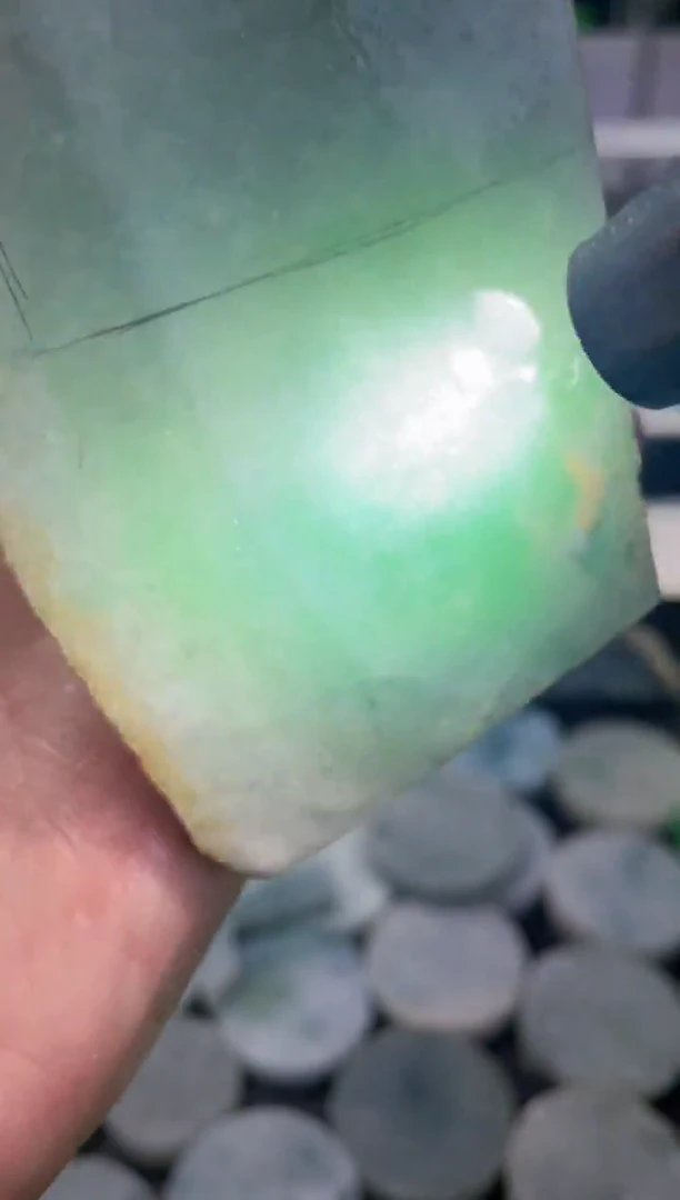 【闪购商品】翡翠把件未镶嵌N翡翠边角料