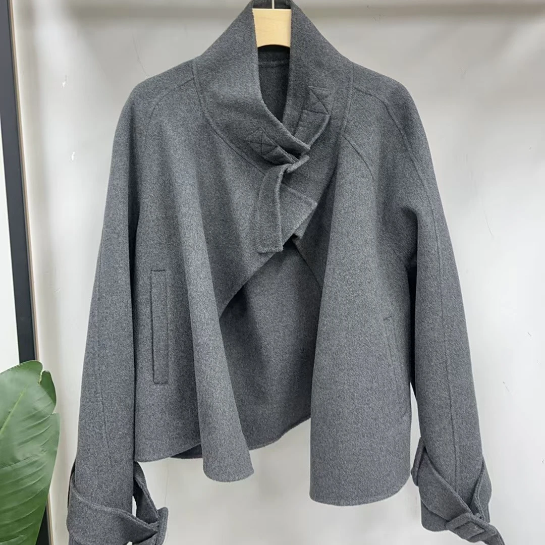 2110--短款设计感毛呢外套