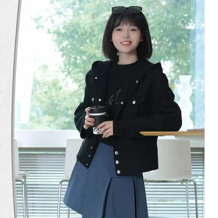 AMASS/阿玛施早春新款复古连帽百搭短款小香风外套上衣女 5400883