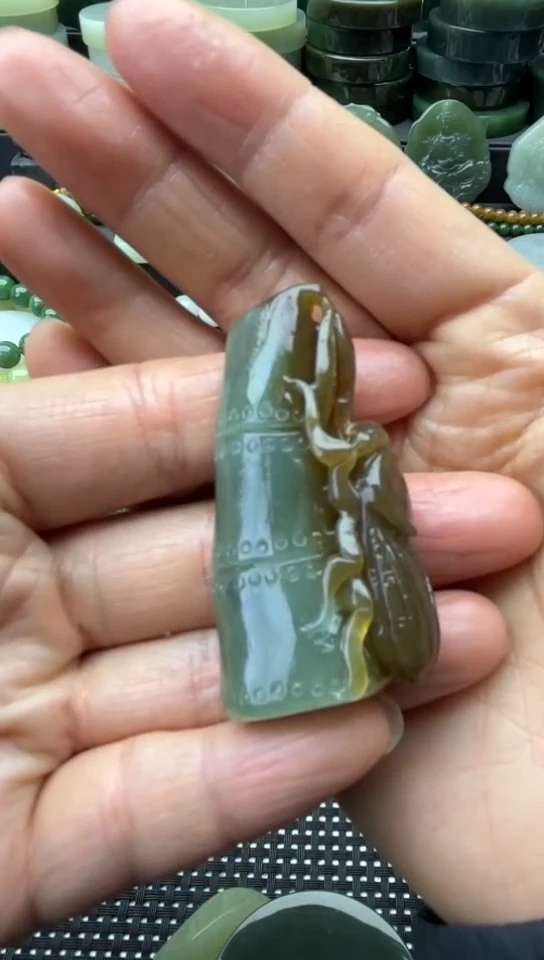 未镶嵌和田玉珠宝半成品挂件