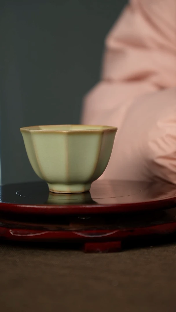 全品 粉青 八方杯 带底款
