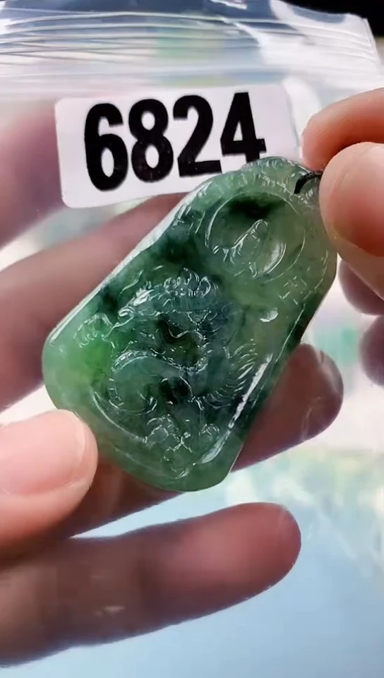 【闪购商品】翡翠挂件未镶嵌天然翡翠吊坠挂件