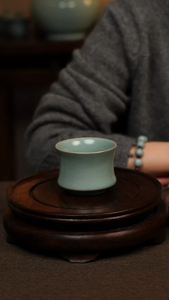 瓷片仿古天青全手工束腰杯100ml 微瑕 不带礼盒