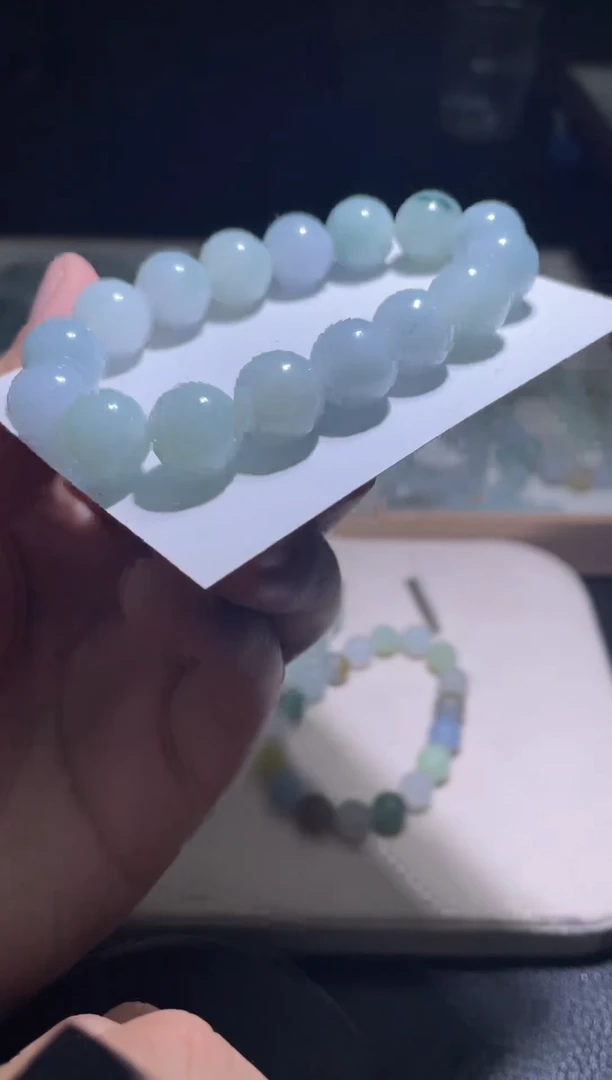 未镶嵌定制翡翠翡翠手串