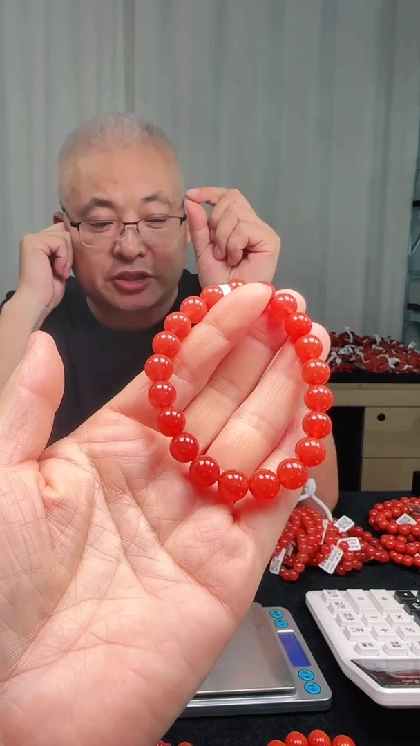 未镶嵌多样性发一件南红玛瑙【收藏级】9mm保山原矿圆珠单圈