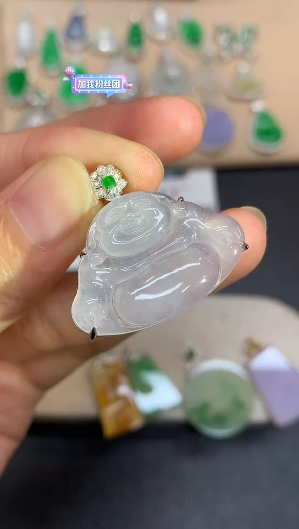 颈饰18K金镶嵌翡翠佛公【无服务费